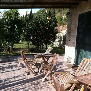  Vakantieboerderij La Rocca Di Perti